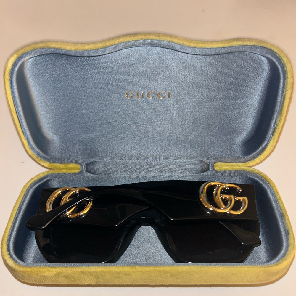 Gucci Shades